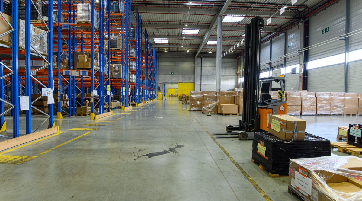 Warehouse  Dourges 25 491 sqm