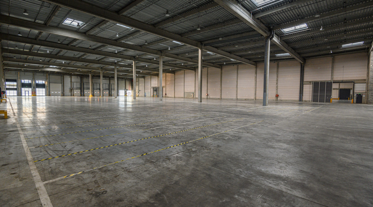Warehouse  Dourges 12 130 sqm