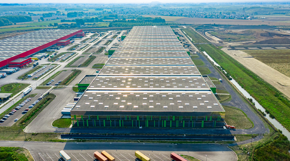 Warehouse  Dourges 12 827 sqm