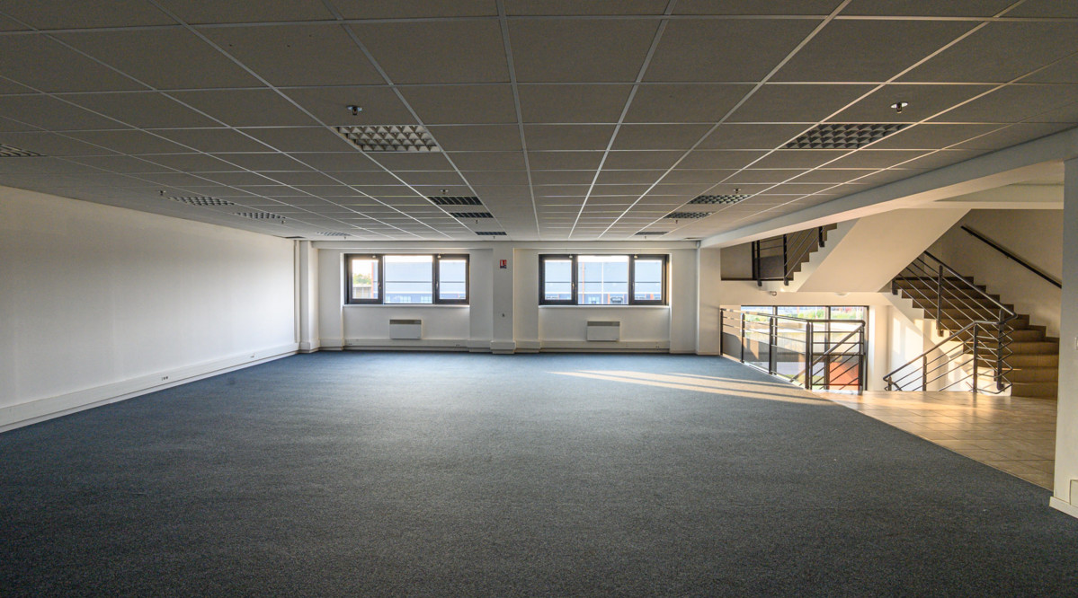 Warehouse  Dourges 12 130 sqm