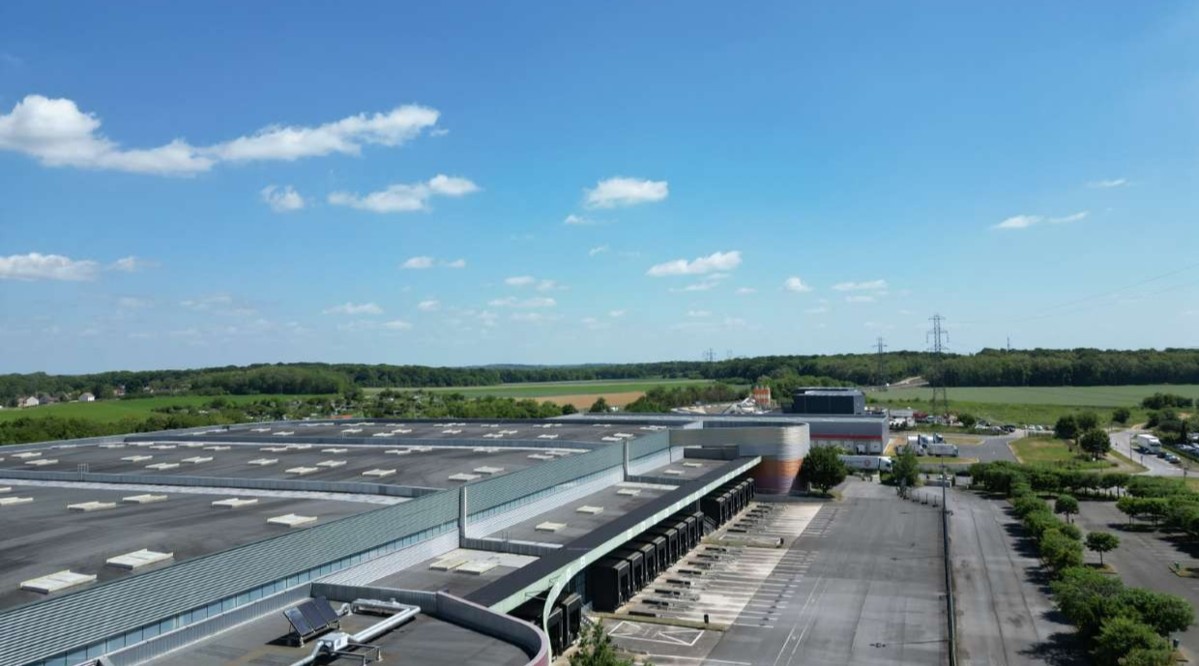 Entrepôt Vert-Saint-Denis 37 806 m²