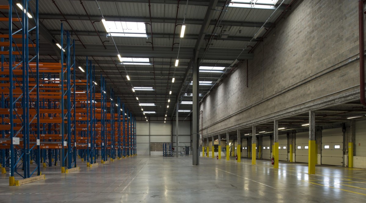 Warehouse  Mitry-Compans 4 984 sqm