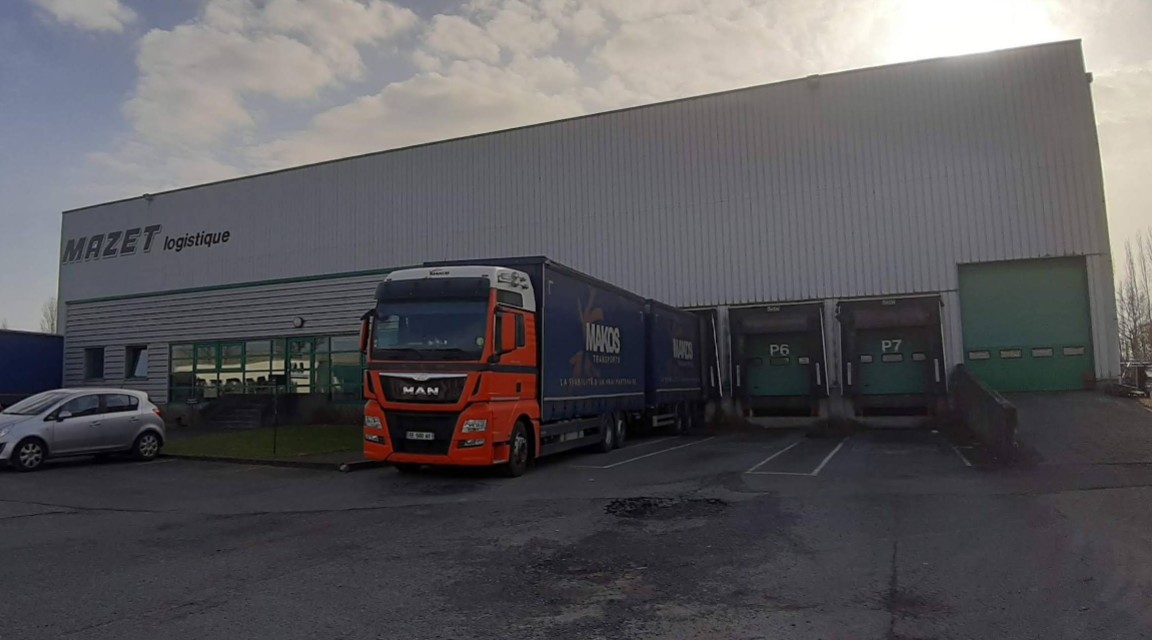 Warehouse  Seclin 4 886 sqm