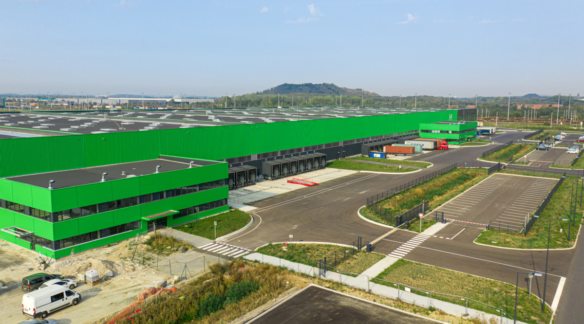 Warehouse  Dourges 12 827 sqm