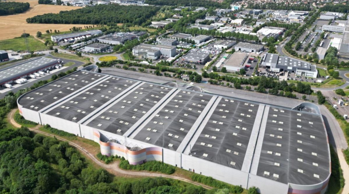 Entrepôt Vert-Saint-Denis 37 806 m²