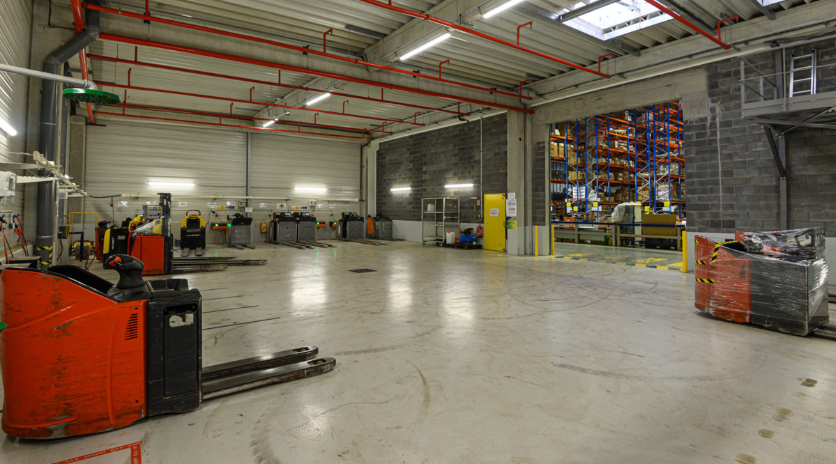Warehouse  Dourges 25 491 sqm