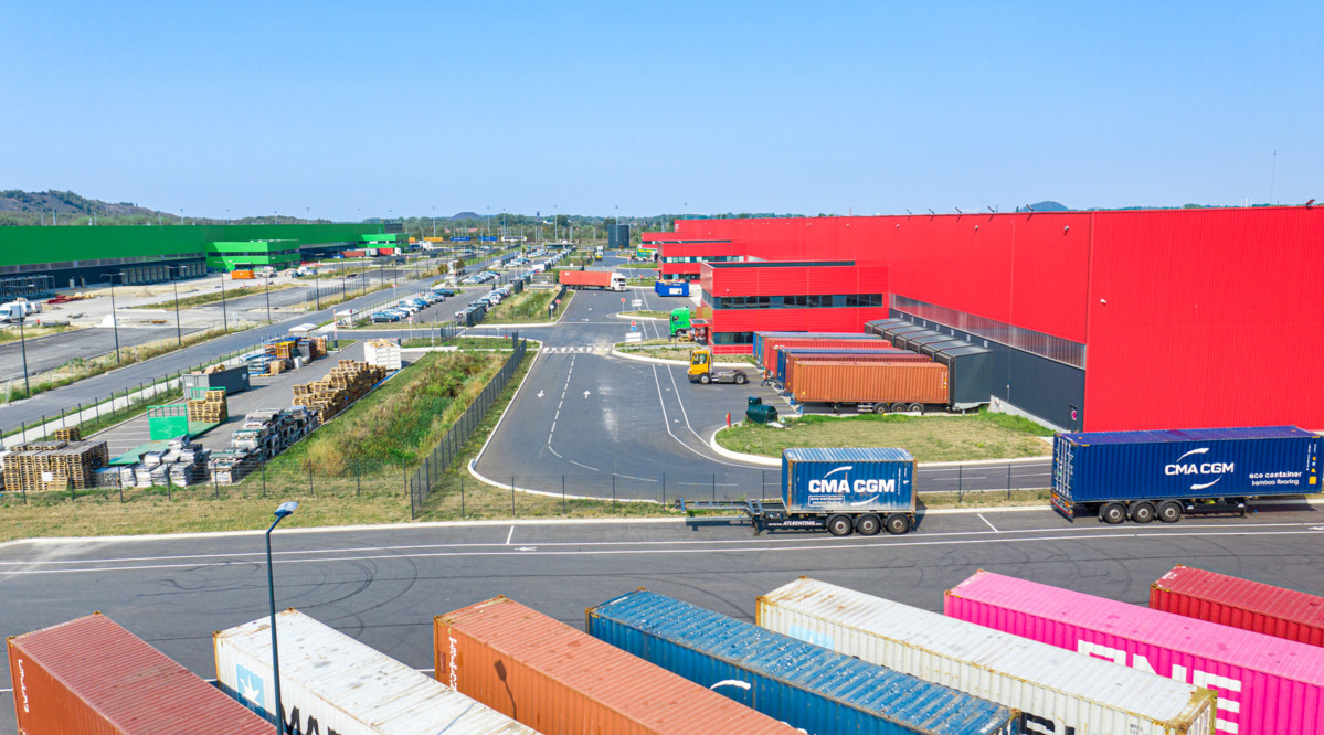 Warehouse  Dourges 25 491 sqm