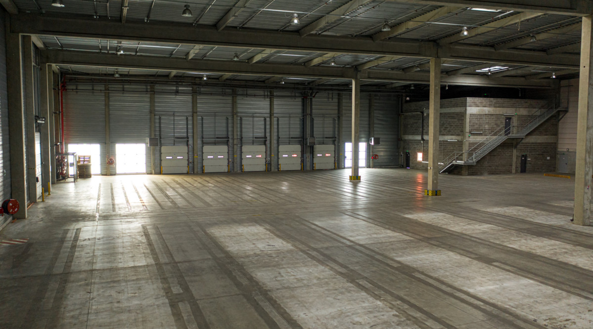 Warehouse  Dourges 12 130 sqm