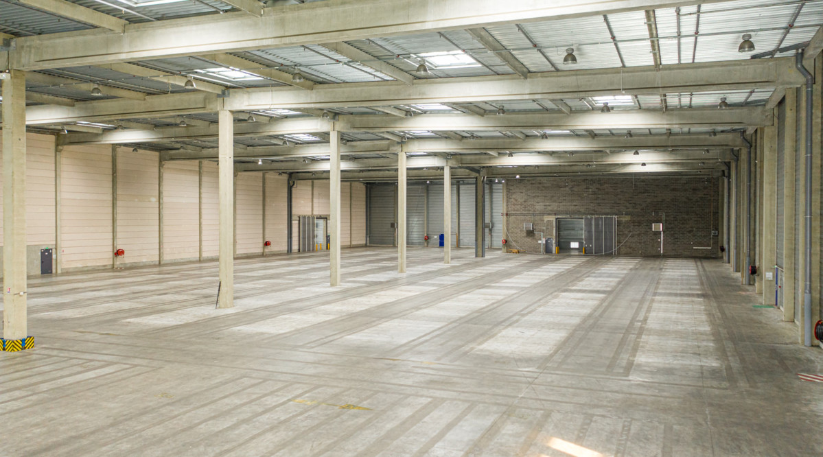Warehouse  Dourges 12 130 sqm
