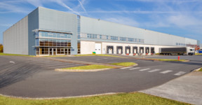 Entrepôt Combs-le-Ville 5 978 m²