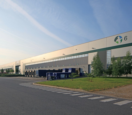 Entrepôt Vert-Saint-Denis 37 806 m²