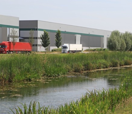 Entrepôt Vert-Saint-Denis 37 806 m²