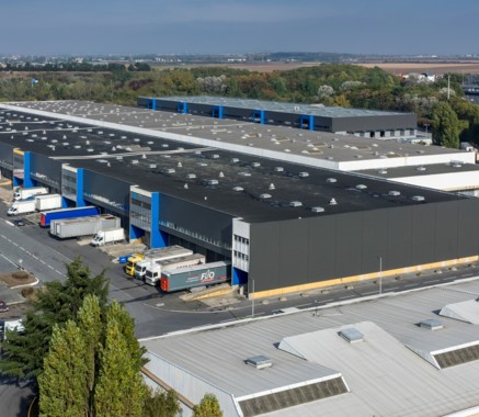 Warehouse  Mitry-Compans 4 984 sqm
