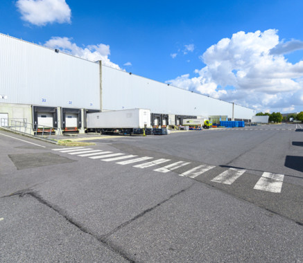 Entrepôt Vert-Saint-Denis 37 806 m²