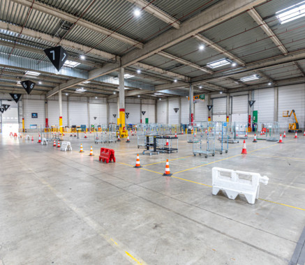 Warehouse  Combs-la-Ville 1 325 sqm